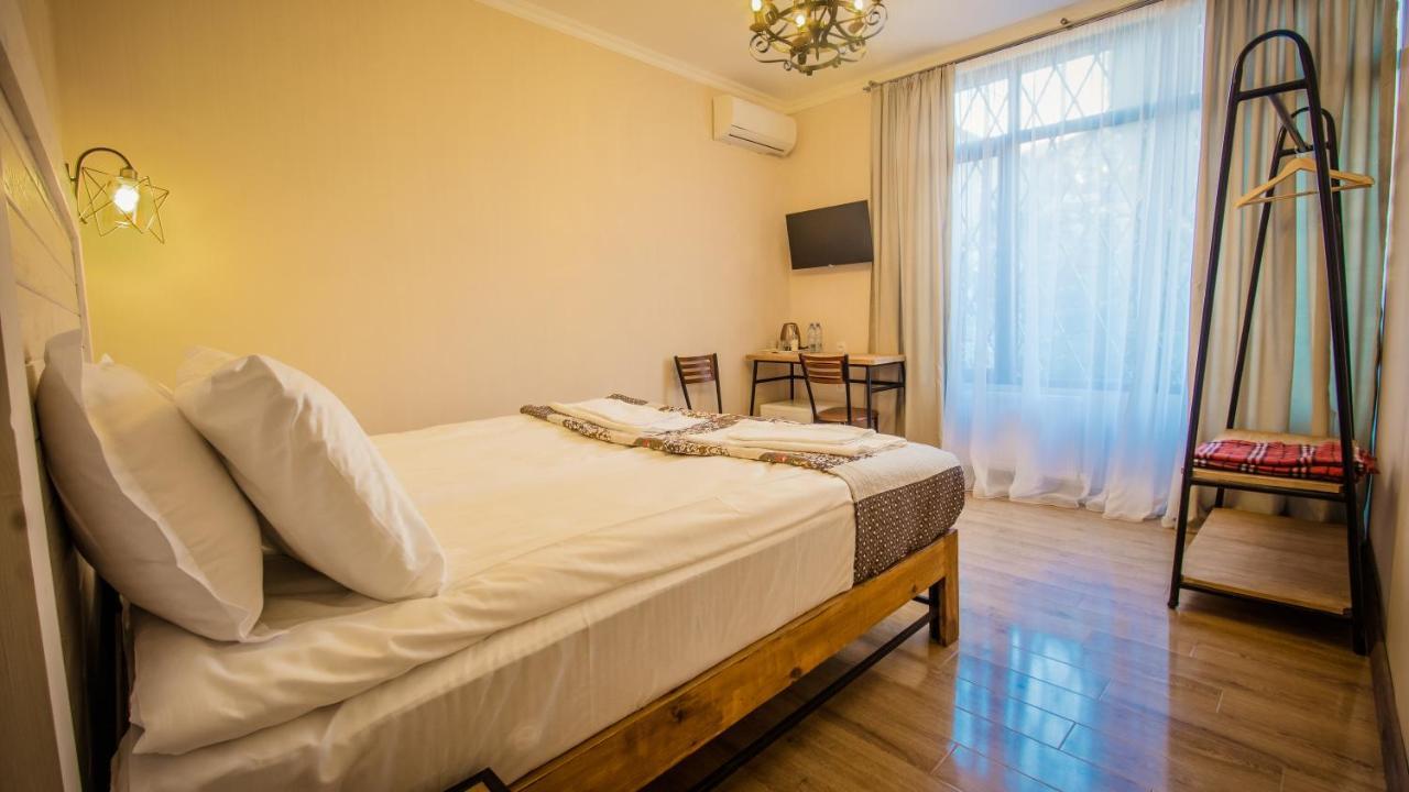 Wine Symphony Boutique Hotel Tbilisi Bagian luar foto